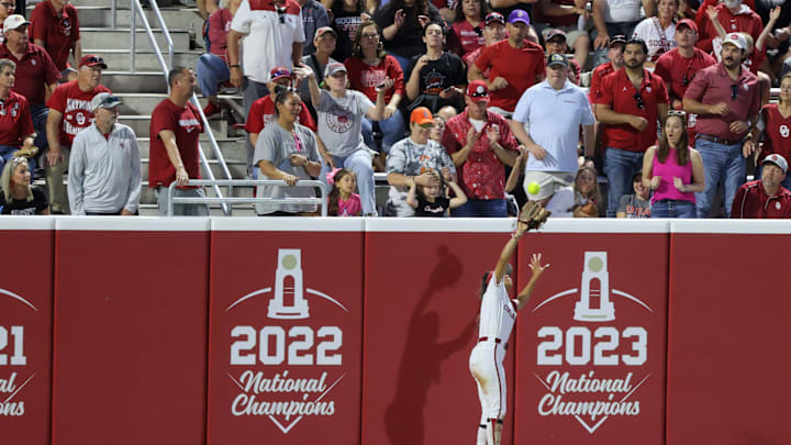 Oklahoma outfielder Rylie Boone (0) catches the ball for an out in the sixth inning of a Bedlam