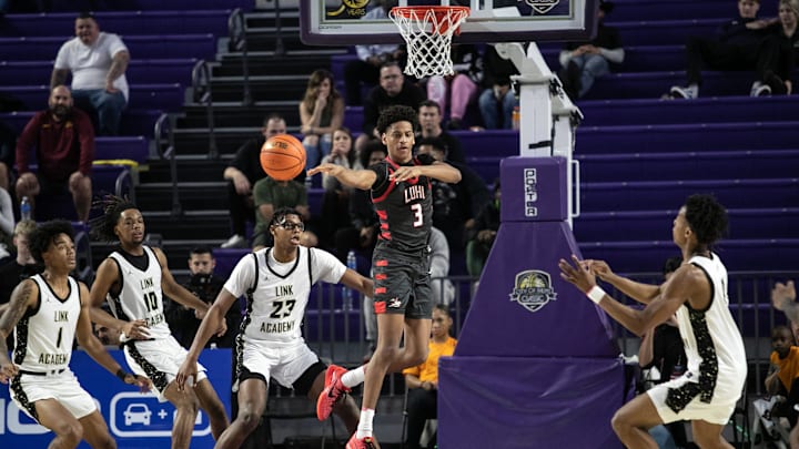 Syracuse basketball was in attendance for 4-star Kiyan Anthony at an open gym, and he has two new official visits scheduled.