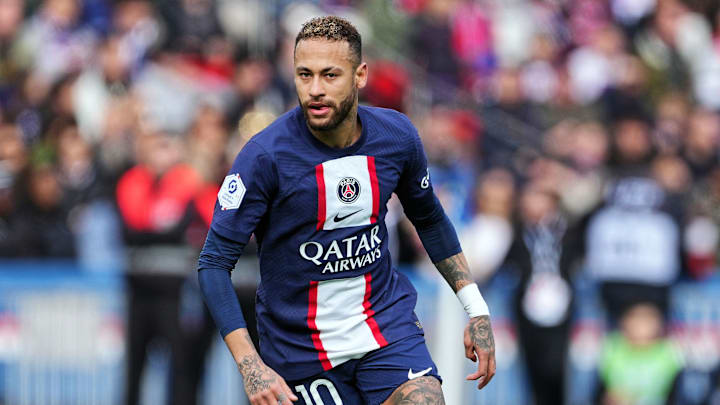 Neymar est blessé depuis le mois de février. Neymar est blessé depuis le mois de février.