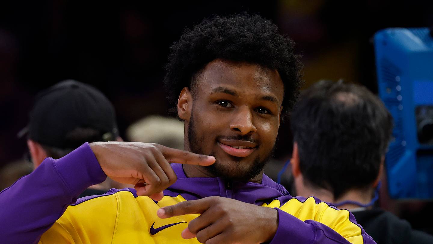 Lakers' Knecht's Future Uncertain as Bronny Shines