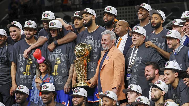 The latest updates on the Knicks' parade.