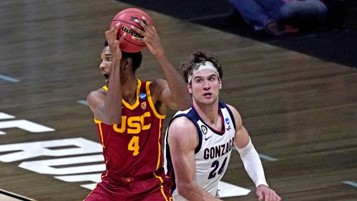 Evan Mobley, USC Basketball. USC Trojans