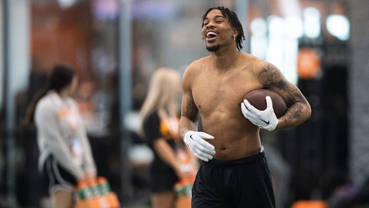Cleveland Browns rookie Cedric Tillman highlights the first batch of official training camp videos.