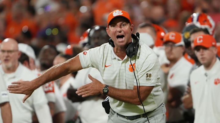 Aug 30, 2025; Clemson, South Carolina, USA; Clemson Tigers head coach Dabo Swinney shouts direction against the LSU Tigers during the second quarter at Memorial Stadium. Mandatory Credit: Ken Ruinard-USA TODAY Network via Imagn Images