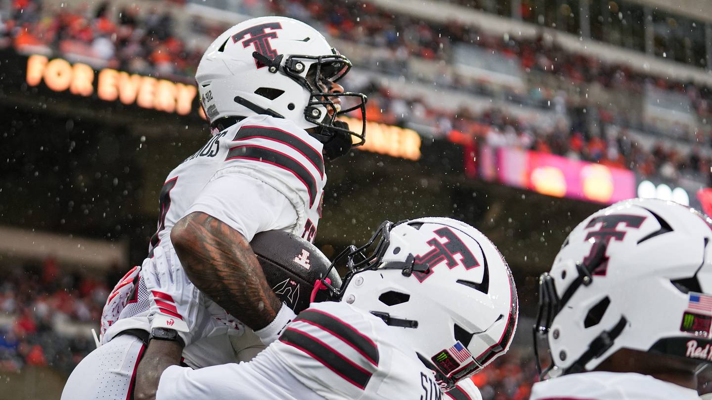 Texas Tech fans shocked that voters didn't punish Red Raiders after close call