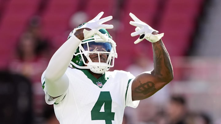 Sep 9, 2024; Santa Clara, California, USA; New York Jets cornerback D.J. Reed (4) gestures before the game against the San Francisco 49ers at Levi's Stadium. Mandatory Credit: Darren Yamashita-Imagn Images