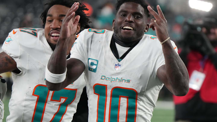 East Rutherford, NJ     November 24, 2023 -- Jaylen Waddle and Tyreek Hill of Miami celebrate at the