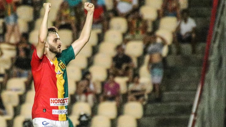 Artilheiro da Série B 2022, Gabriel Poveda vai jogar na Bolívia em 2023.