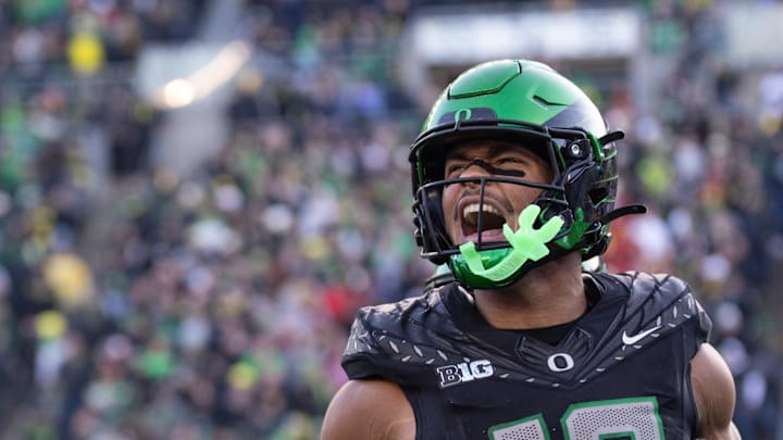 Oregon tight end Kenyon Sadiq