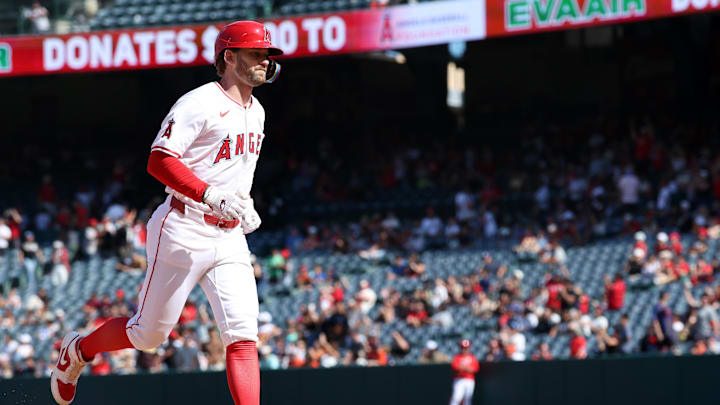 Sep 15, 2024; Anaheim, California, USA; Los Angeles Angels left fielder Taylor Ward (3) runs the bases on a home run during the eighth inning against the Houston Astros at Angel Stadium. Mandatory Credit: Kiyoshi Mio-Imagn Images Sep 15, 2024; Anaheim, California, USA; Los Angeles Angels left fielder Taylor Ward (3) runs the bases on a home run during the eighth inning against the Houston Astros at Angel Stadium. Mandatory Credit: Kiyoshi Mio-Imagn Images