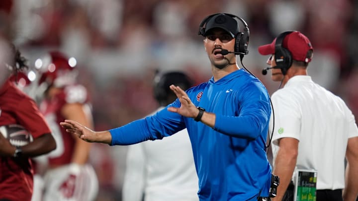 Oklahoma defensive coordinator Zac Alley gestures during a college football game between the University of Oklahoma Sooners (OU) and the Tennessee Volunteers at Gaylord Family - Oklahoma Memorial Stadium in Norman, Okla., Saturday, Sept. 21, 2024.
