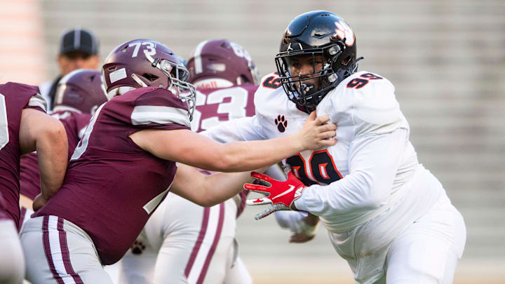 Powell's Walter Nolan (99) during the KOC Kick-Off Classic football jamboree held at the University of Tennessee's Neyland Stadium on Friday, August 13, 2021.

Kns Knox Football Jamboree Bp