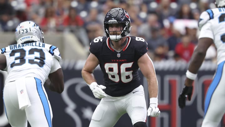 Aug 16, 2025; Houston, Texas, USA; Houston Texans tight end Dalton Schultz (86) in action during the game against the Carolina Panthers at NRG Stadium. Mandatory Credit: Troy Taormina-Imagn Images Aug 16, 2025; Houston, Texas, USA; Houston Texans tight end Dalton Schultz (86) in action during the game against the Carolina Panthers at NRG Stadium. Mandatory Credit: Troy Taormina-Imagn Images