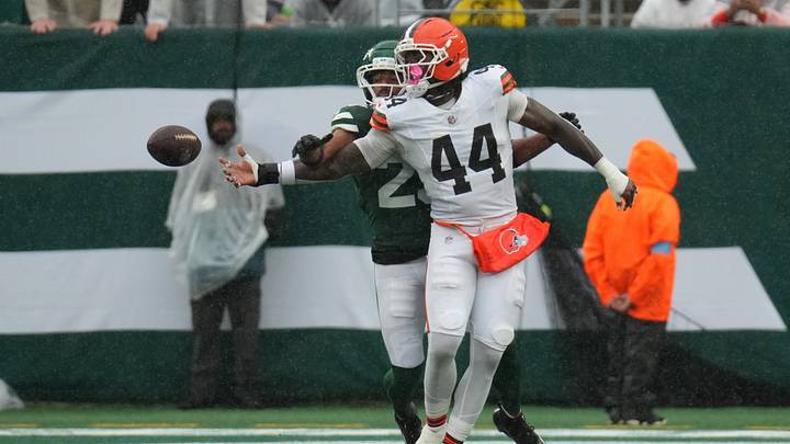 Oct 11, 2026; East Rutherford, New Jersey, USA; New York Jets safety Minkah Fitzpatrick (29) breaks up a pass intended for Cleveland Browns tight end Harold Fannin Jr. (44) during the first half at MetLife Stadium. Mandatory Credit: Robert Deutsch-Imagn Images Oct 11, 2026; East Rutherford, New Jersey, USA; New York Jets safety Minkah Fitzpatrick (29) breaks up a pass intended for Cleveland Browns tight end Harold Fannin Jr. (44) during the first half at MetLife Stadium. Mandatory Credit: Robert Deutsch-Imagn Images