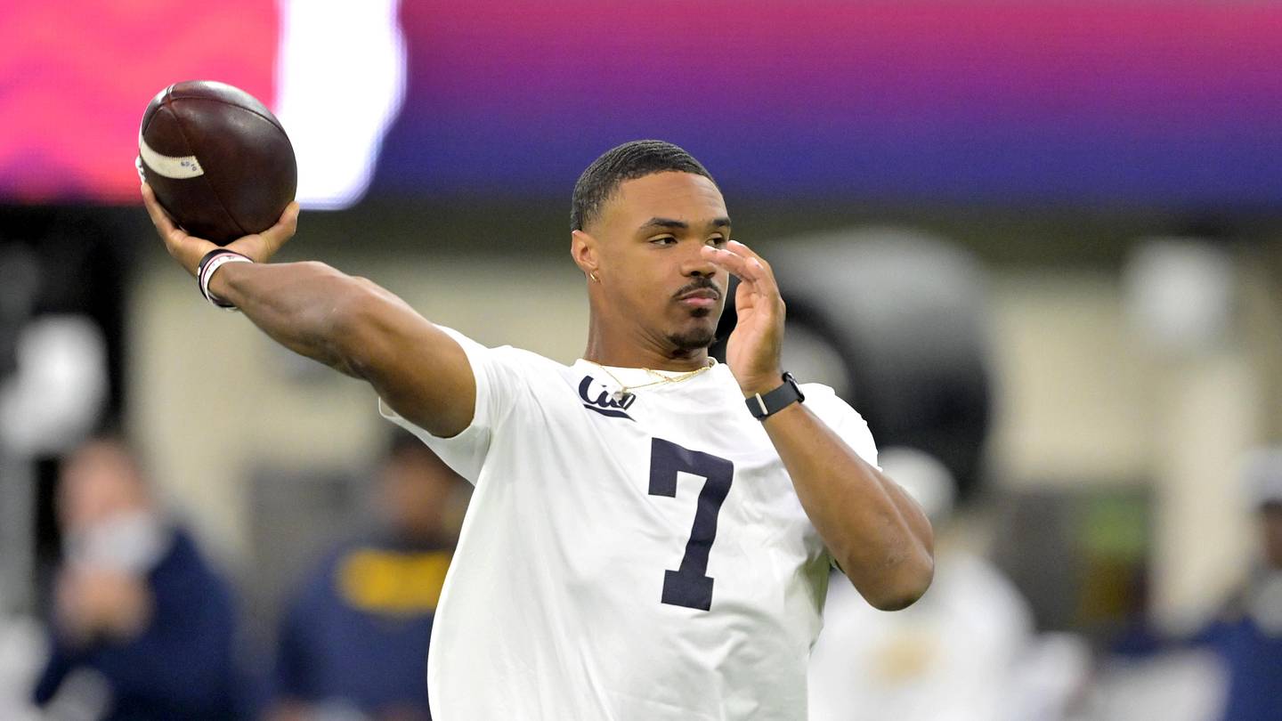Ex-Cal QB Chandler Rogers Leads Louisville to an Upset in United Football League
