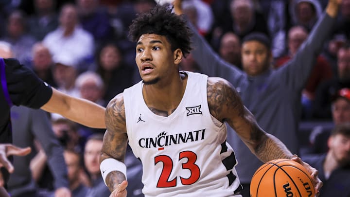 Feb 22, 2025; Cincinnati, Ohio, USA; Cincinnati Bearcats forward Dillon Mitchell (23) drives to the basket against the TCU Horned Frogs in the first half at Fifth Third Arena. Mandatory Credit: Katie Stratman-Imagn Images Feb 22, 2025; Cincinnati, Ohio, USA; Cincinnati Bearcats forward Dillon Mitchell (23) drives to the basket against the TCU Horned Frogs in the first half at Fifth Third Arena. Mandatory Credit: Katie Stratman-Imagn Images