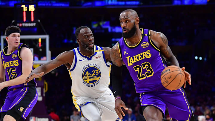 LeBron (right) can still put on a show at 40 years old.