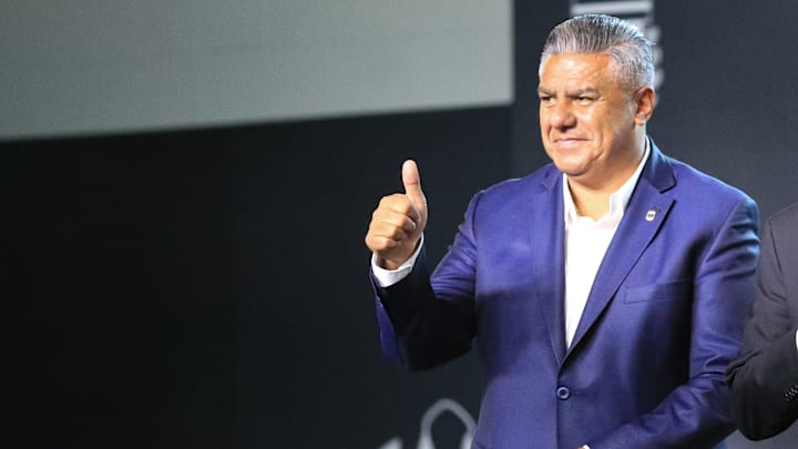 Tapia, presidente de AFA.