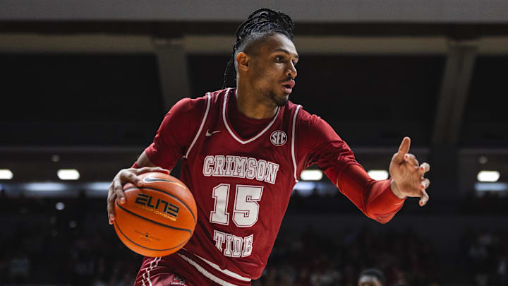 Jan 25, 2025; Tuscaloosa, Alabama, USA; Alabama Crimson Tide forward Jarin Stevenson (15) drives the ball against the LSU Tigers during the first half at Coleman Coliseum. Mandatory Credit: Will McLelland-Imagn Images Jan 25, 2025; Tuscaloosa, Alabama, USA; Alabama Crimson Tide forward Jarin Stevenson (15) drives the ball against the LSU Tigers during the first half at Coleman Coliseum. Mandatory Credit: Will McLelland-Imagn Images