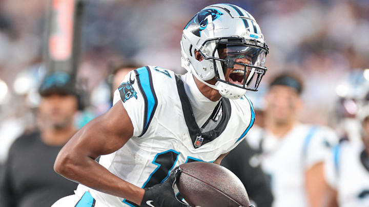 Carolina Panthers wide receiver DJ Chark Jr. (17).