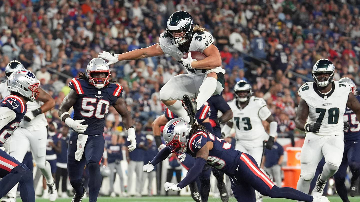 Eagles Final Training Camp Roster: Locks, Bubble Players, And Who's Set To Be Cut