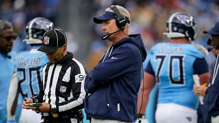 Tennessee Titans interim coach Mike McCoy watches his team face the Los Angeles Chargers during the third quarter at Nissan Stadium in Nashville, Tenn., Sunday, Nov. 2, 2025. Tennessee Titans interim coach Mike McCoy watches his team face the Los Angeles Chargers during the third quarter at Nissan Stadium in Nashville, Tenn., Sunday, Nov. 2, 2025.