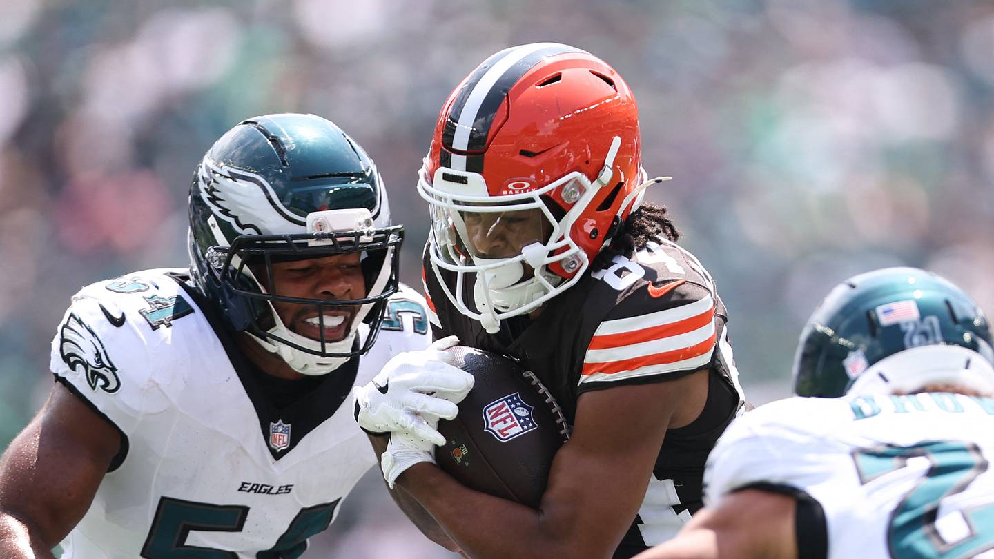 Overreactions After Three Weeks of Eagles Training Camp: Jeremiah Trotter Jr. over Jihaad Campbell?