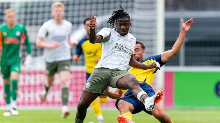 Johan Bakayoko ist mit der PSV in die Sommer-Vorbereitung gestartet