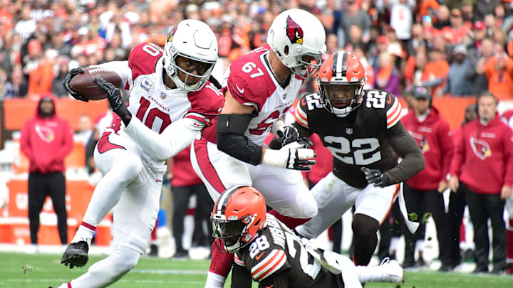 The Browns are rumored to be in contention to tackle DeAndre Hopkins (10).