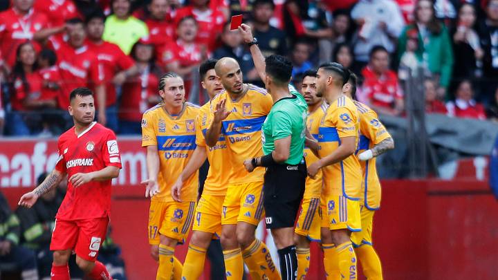 Toluca v Tigres UANL - Torneo Clausura 2024 Liga MX