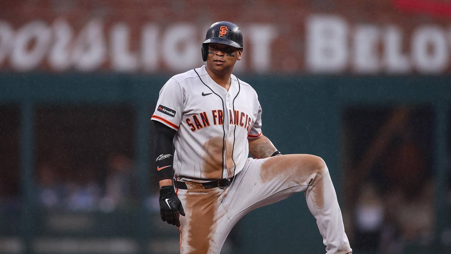 Giants' Trade Deadline Sale May be More Targeted to Certain Players
