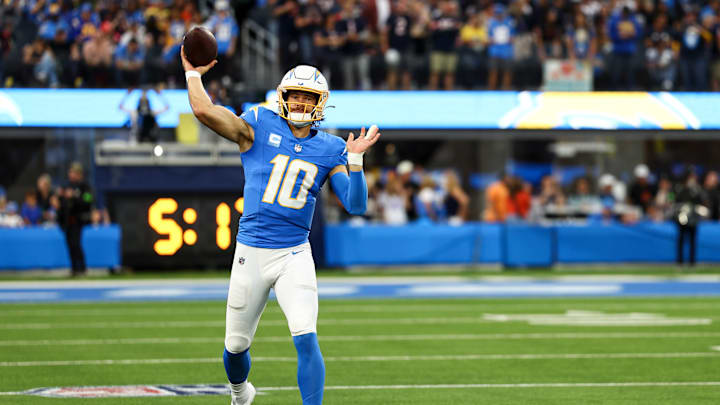 Chicago Bears v Los Angeles Chargers