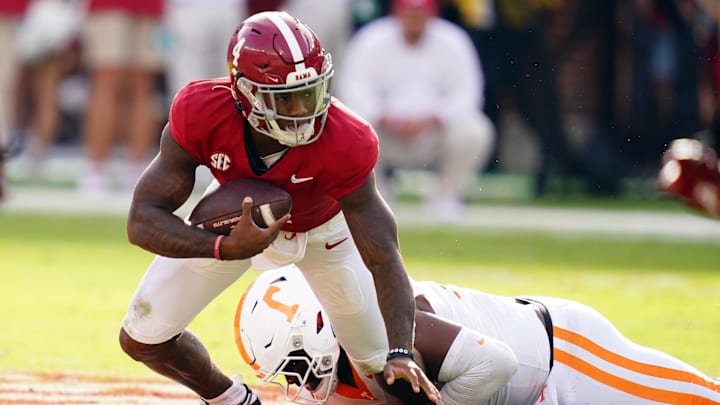 Alabama vs. Tennessee football picks, odds