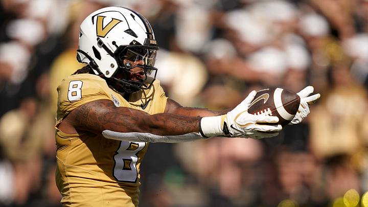 Vanderbilt tight end Jayvontay Conner (8) celebrates a first down against Delaware during the first quarter at FirstBank Stadium in Nashville, Tenn., Saturday, Sept. 12, 2026. Vanderbilt tight end Jayvontay Conner (8) celebrates a first down against Delaware during the first quarter at FirstBank Stadium in Nashville, Tenn., Saturday, Sept. 12, 2026.