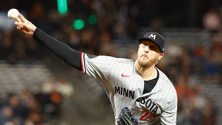 Minnesota Twins relief pitcher Jeff Hoffman (24). Mandatory Credit: Kelley L Cox-Imagn Images Minnesota Twins relief pitcher Jeff Hoffman (24). Mandatory Credit: Kelley L Cox-Imagn Images