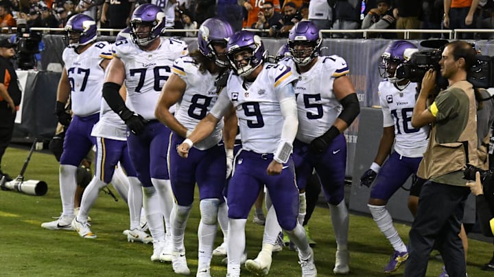 Sep 8, 2025; Chicago, Illinois, USA; Minnesota Vikings quarterback J.J. McCarthy (9) reacts after scoring a touchdown against the Chicago Bears during the second half at Soldier Field. Mandatory Credit: Matt Marton-Imagn Images Sep 8, 2025; Chicago, Illinois, USA; Minnesota Vikings quarterback J.J. McCarthy (9) reacts after scoring a touchdown against the Chicago Bears during the second half at Soldier Field. Mandatory Credit: Matt Marton-Imagn Images