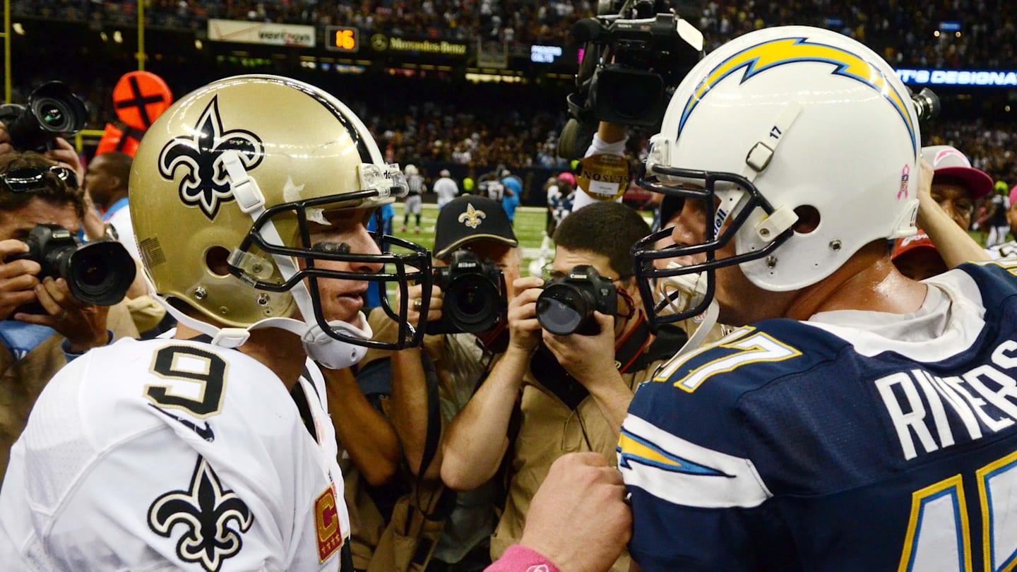 Hall of Fame NFL Quarterback Part of Major Group Looking to Purchase Padres: Report