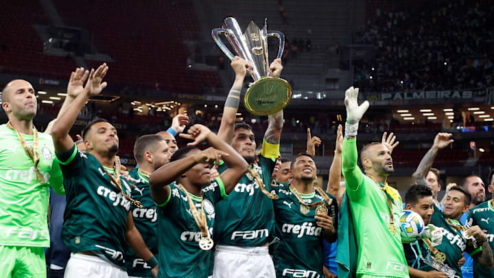 Palmeiras é o atual campeão do torneio e pra tentar o bicampeonato precisa vencer o Brasileirão Palmeiras é o atual campeão do torneio e pra tentar o bicampeonato precisa vencer o Brasileirão