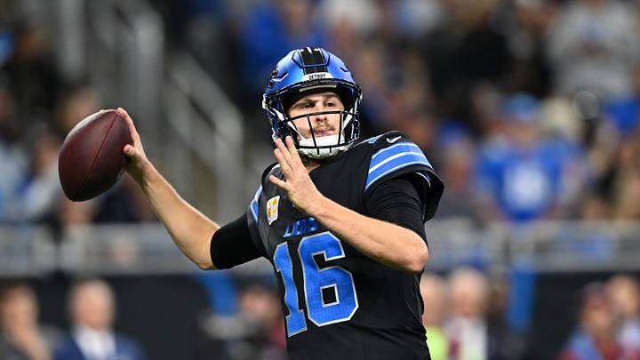 Detroit Lions quarterback Jared Goff (16). Detroit Lions quarterback Jared Goff (16).