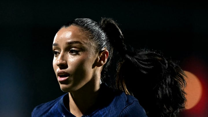 Sakina Karchaoui et le PSG affrontent l'OL en Arkema Première Ligue