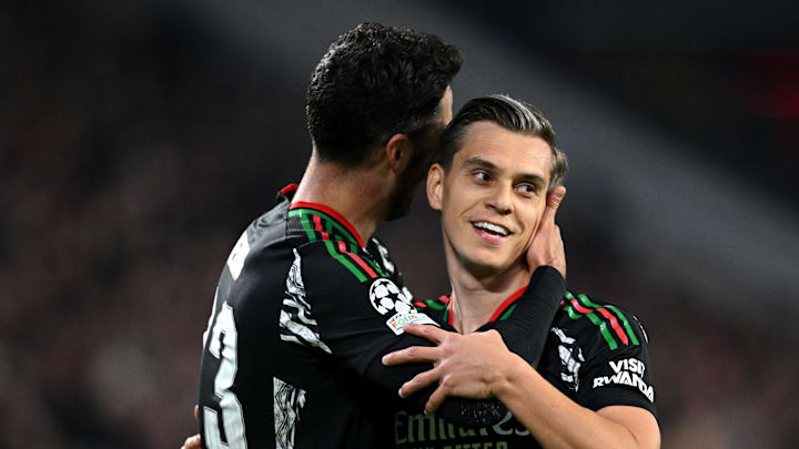 PSV Eindhoven v Arsenal FC - UEFA Champions League 2024/25 Round of 16 First Leg