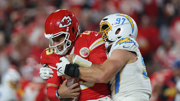 Los Angeles Chargers v Kansas City Chiefs