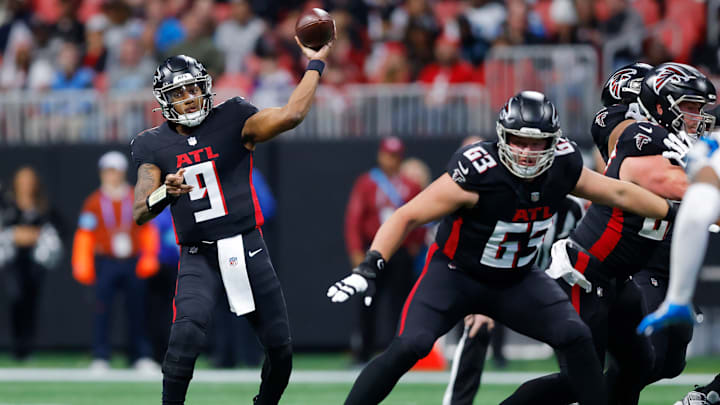 Carolina Panthers v Atlanta Falcons