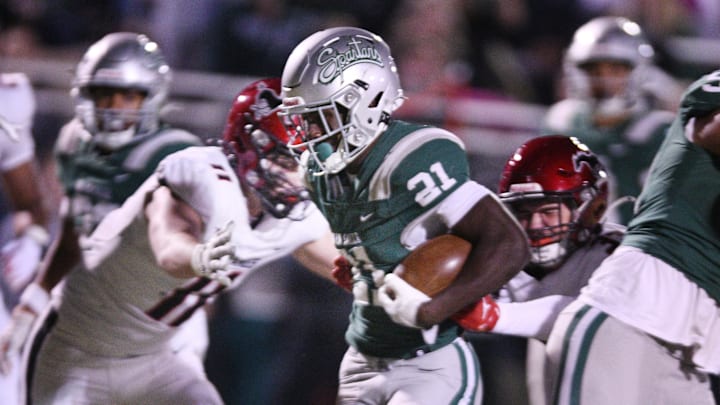 Concord De La Salle plays Pittsburg on Friday night in the California high school football playoffs.