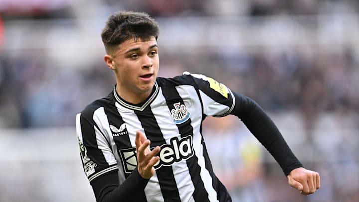 Newcastle United v Nottingham Forest - Premier League