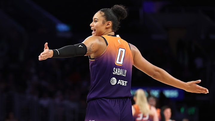 Phoenix Mercury v Los Angeles Sparks