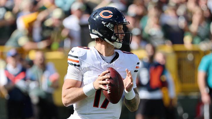Chicago Bears QB Tyson Bagent looks to pass against the Green Bay Packers. Mandatory Credit: Mike Dinovo-Imagn Images Chicago Bears QB Tyson Bagent looks to pass against the Green Bay Packers. Mandatory Credit: Mike Dinovo-Imagn Images