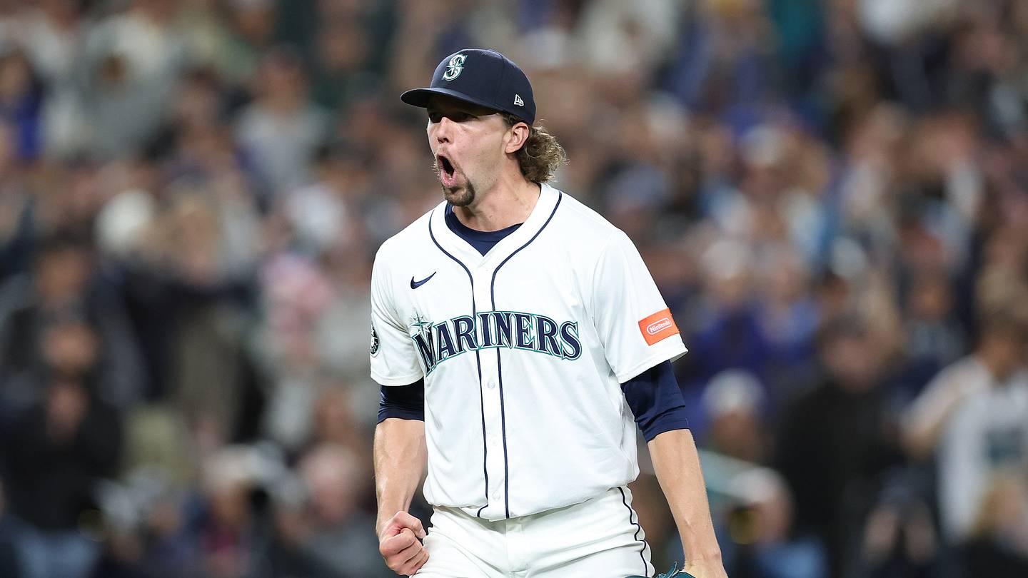 Mariners' Gilbert Faces Jays' Rookie in ALCS Game 2