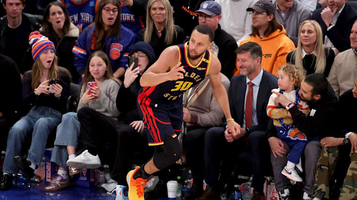 Mar 4, 2025; New York, New York, USA; Golden State Warriors guard Stephen Curry (30) reacts after making a three point shot against the New York Knicks during the fourth quarter at Madison Square Garden. Mandatory Credit: Brad Penner-Imagn Images Mar 4, 2025; New York, New York, USA; Golden State Warriors guard Stephen Curry (30) reacts after making a three point shot against the New York Knicks during the fourth quarter at Madison Square Garden. Mandatory Credit: Brad Penner-Imagn Images
