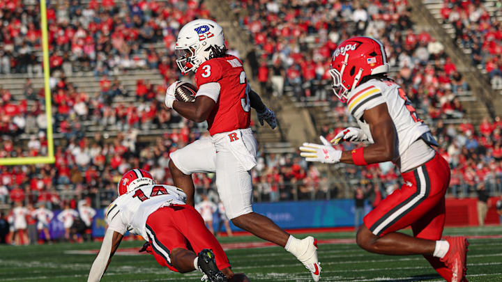 Rutgers Scarlet Knights running back Antwan Raymond (3) 